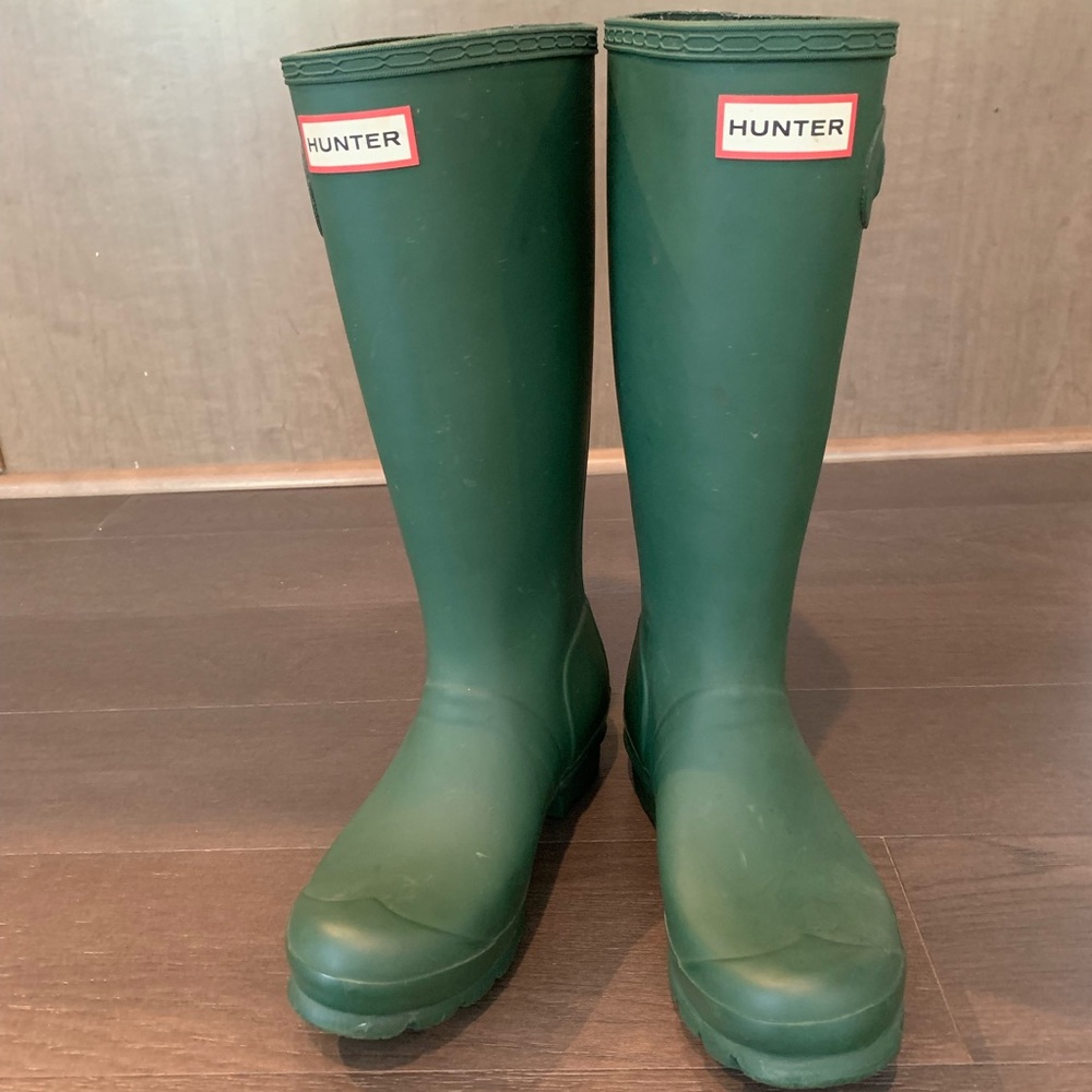 Hunter Original Tall Matte Green Rain Boots US 5